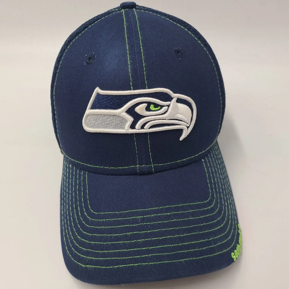 Seattle Seahawks Hat Fitted M-L Mesh New Era 39Thirty Blue NFL Football Logo Men